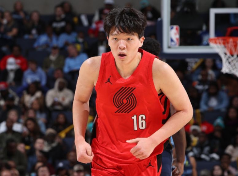 杨瀚森总结NBA新秀季：各种比赛合计打77场 感谢支持休赛期好好训练